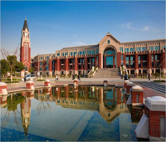 中国最美大学图书馆 140782401541.jpg