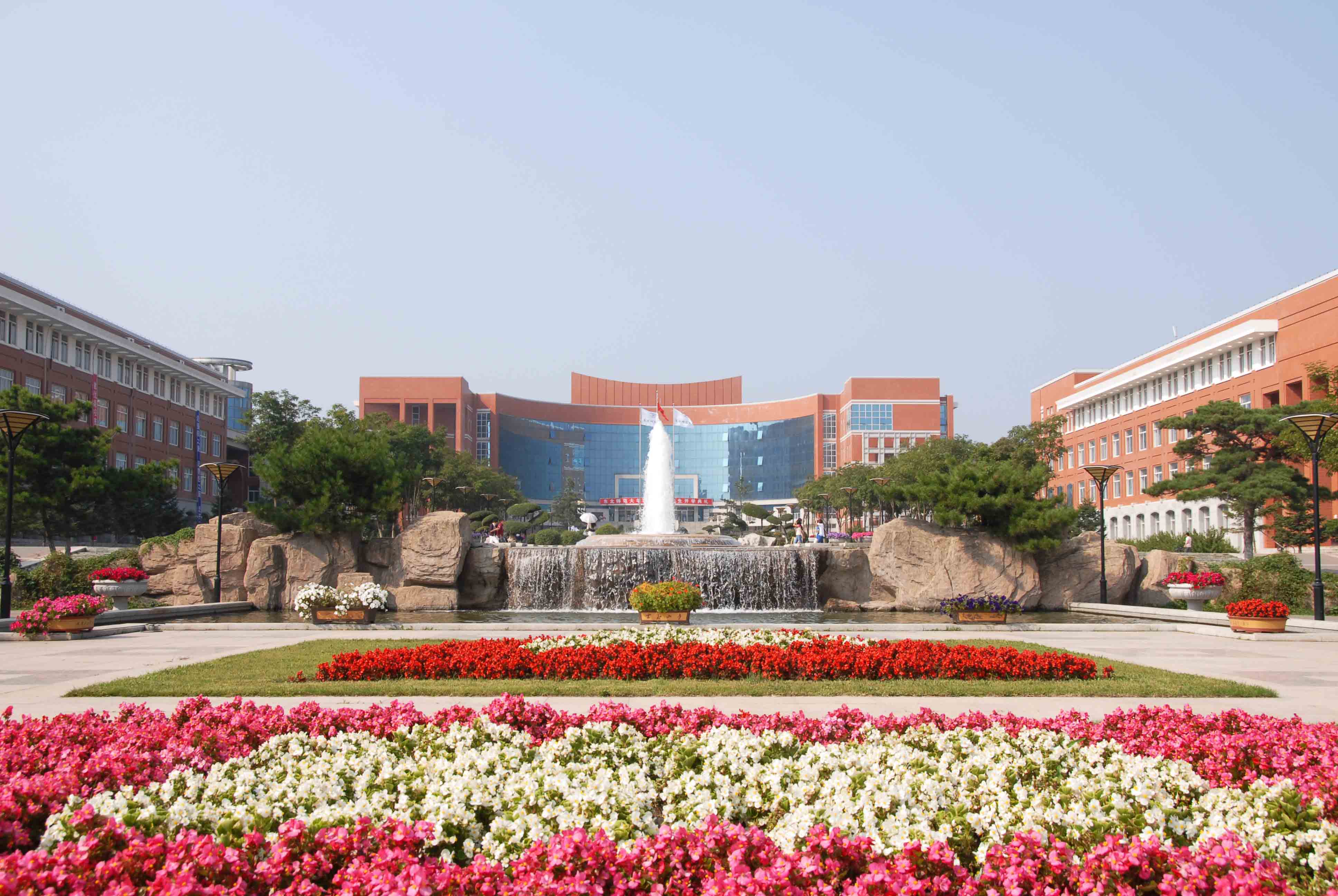 东北师范大学校园风光_东北师范大学旅游景点_东北师范大学旅游攻略(3