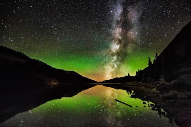 从地球上40处地方看璀璨银河星空,震撼!(5)