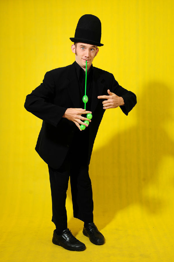 优秀年轻魔术师——刘宸龙(中国台湾)